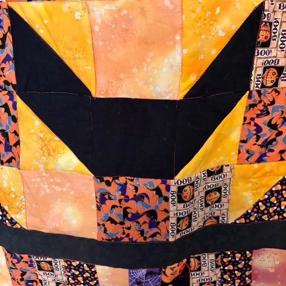 Halloween Patchwork Quilted Wall Hanging - Picture 4 of 6